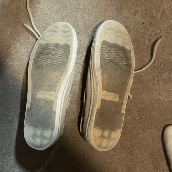 Men’s Dress/Boating Shoes - Picture 2 of 2